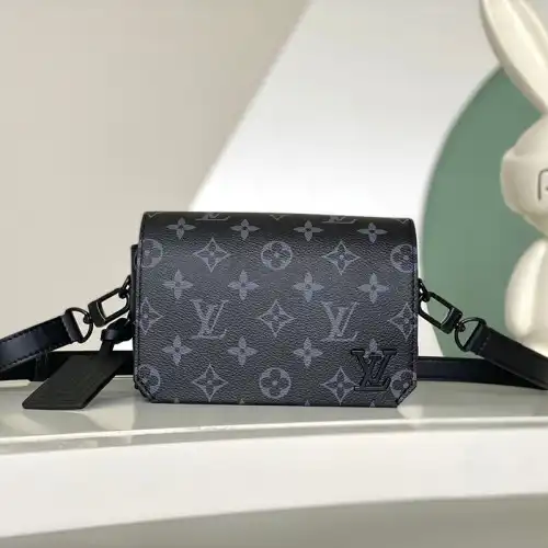 LV Bag 2309YA0182 0124